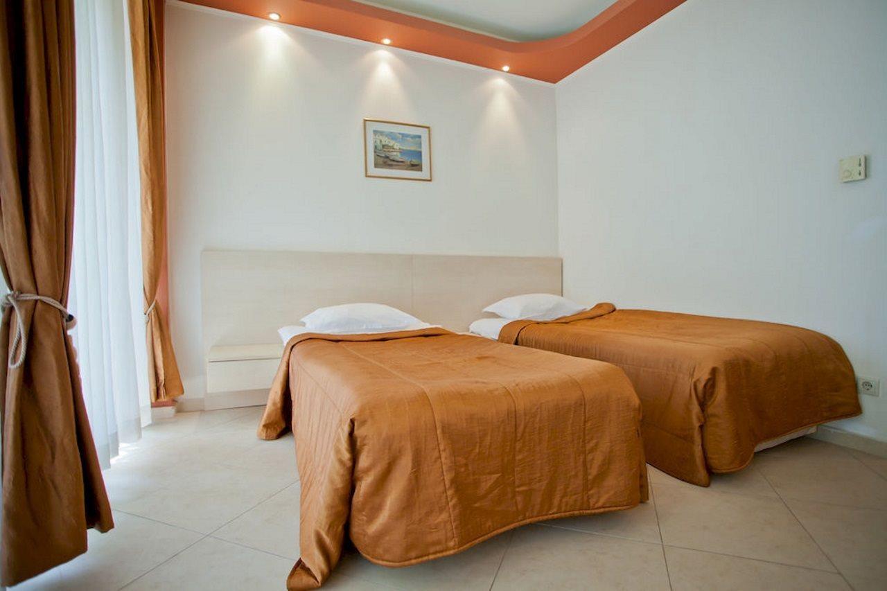 סאני ביץ' Family Hotel Gold Pearl (Adults Only) מראה חיצוני תמונה