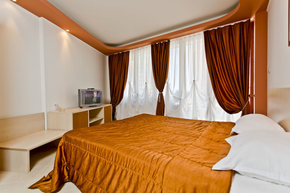 סאני ביץ' Family Hotel Gold Pearl (Adults Only) מראה חיצוני תמונה