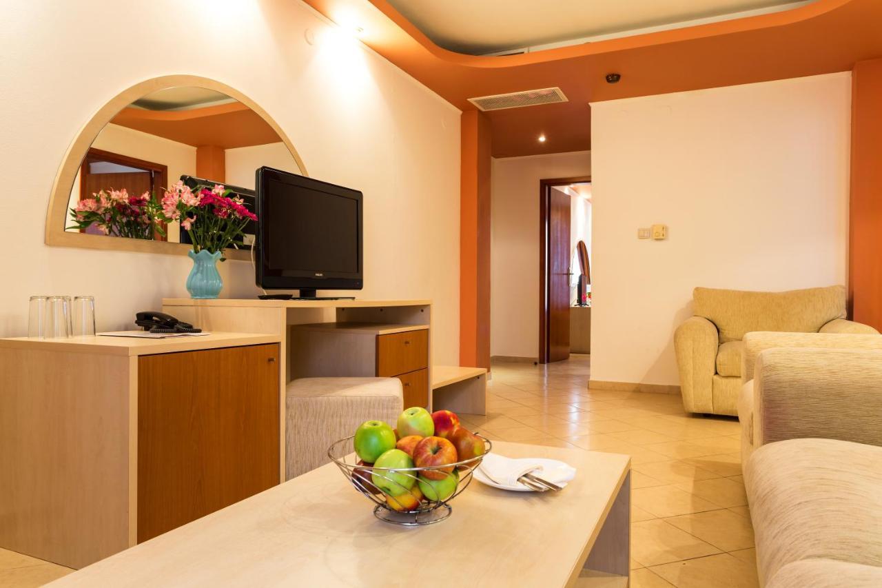 סאני ביץ' Family Hotel Gold Pearl (Adults Only) מראה חיצוני תמונה