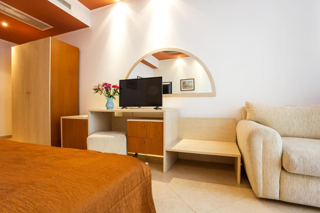 סאני ביץ' Family Hotel Gold Pearl (Adults Only) מראה חיצוני תמונה
