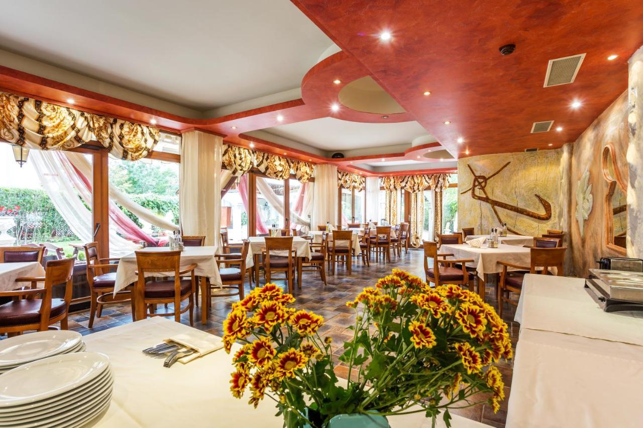 סאני ביץ' Family Hotel Gold Pearl (Adults Only) מראה חיצוני תמונה