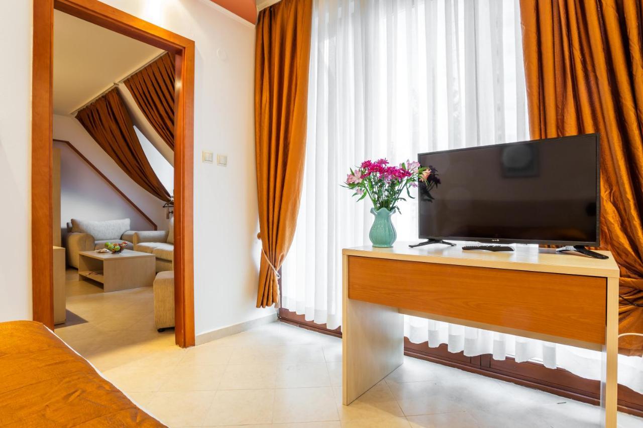 סאני ביץ' Family Hotel Gold Pearl (Adults Only) מראה חיצוני תמונה