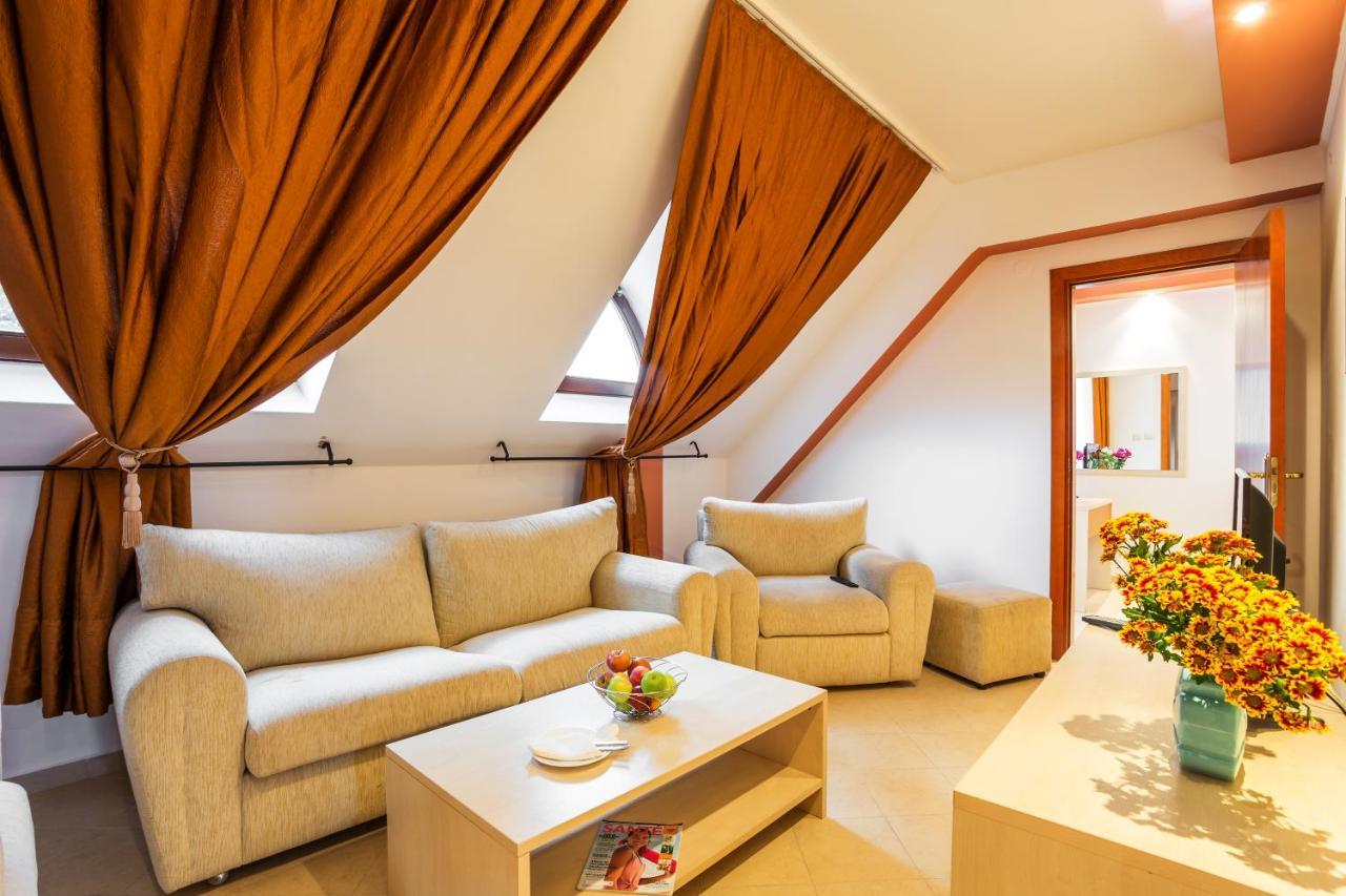 סאני ביץ' Family Hotel Gold Pearl (Adults Only) מראה חיצוני תמונה